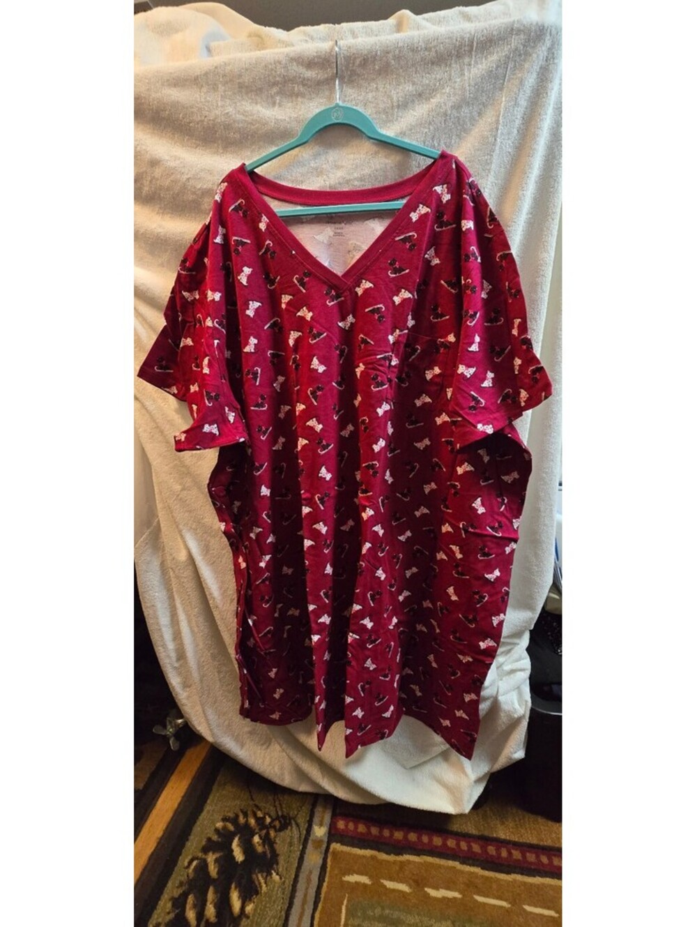 New Dreams & Co. Women's Plus Size 38/40 Burgandy Dog Print V-Neck Nightgown